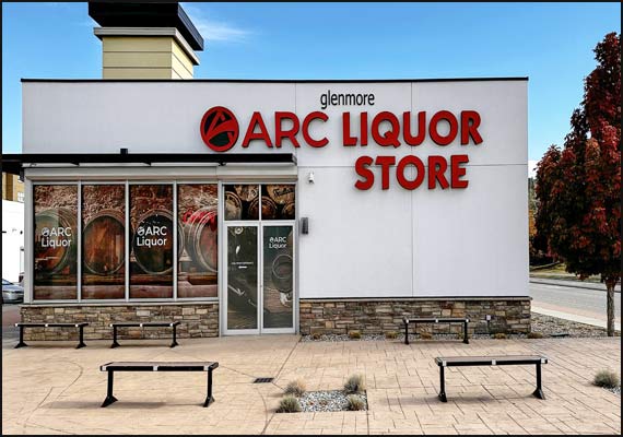 pic of the Kelowna Arc Liquor Store in Glenmore with their logo